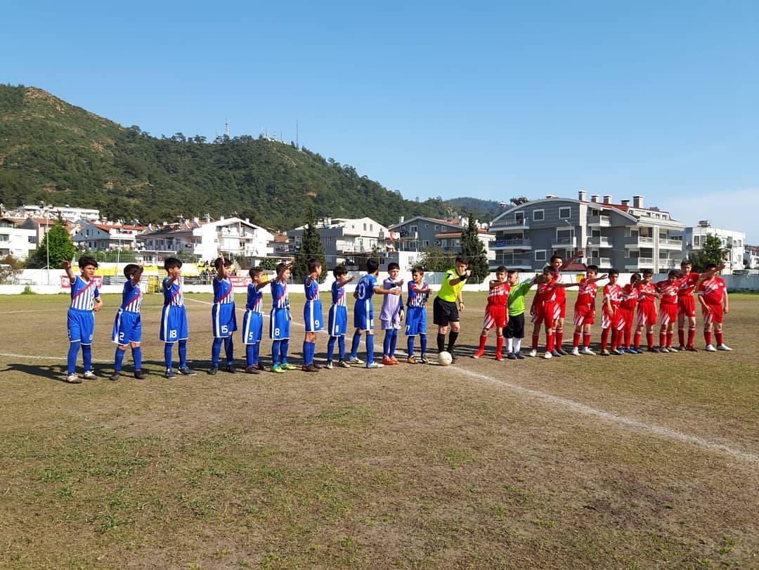 Beldibispor U12 takımı maç öncesi